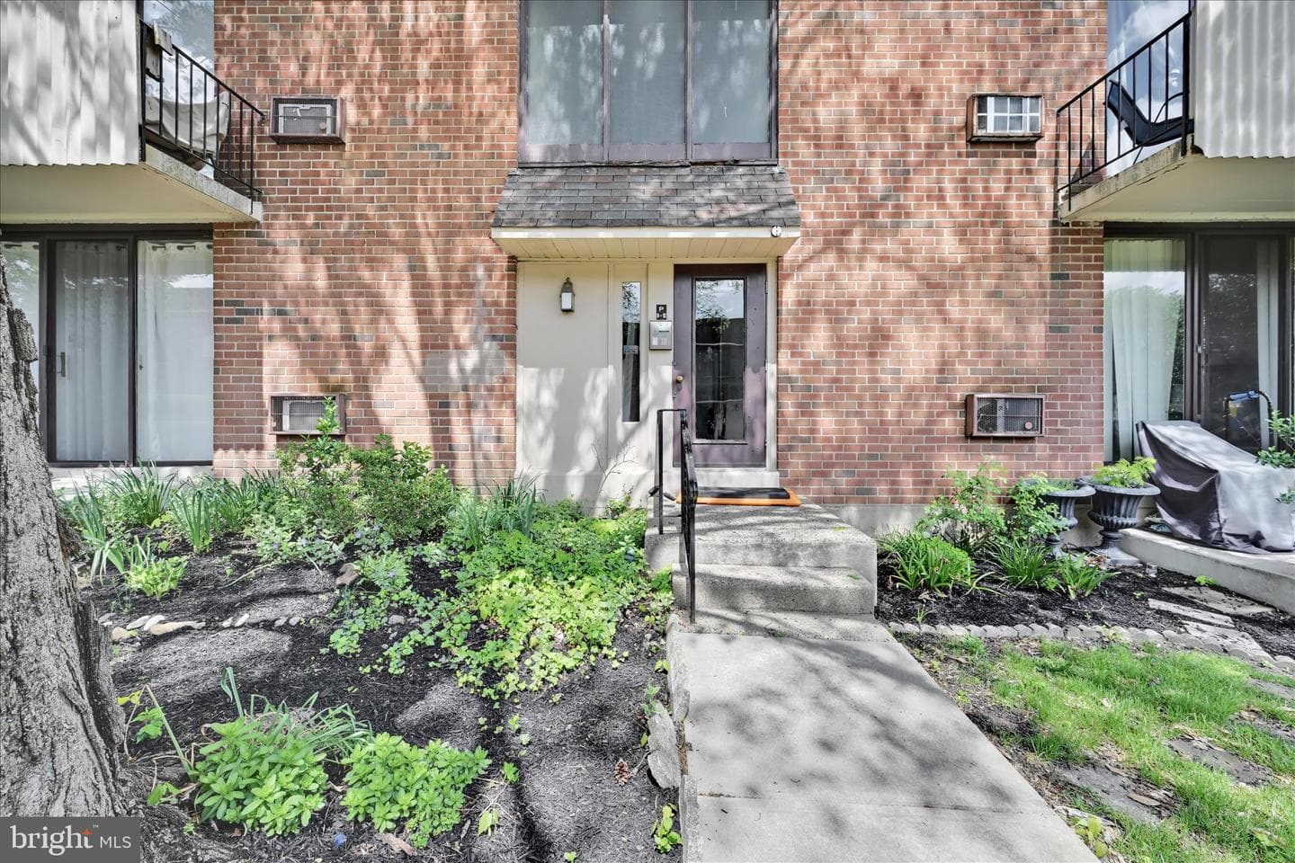 100 E Glenolden Ave # P12 photo 2
