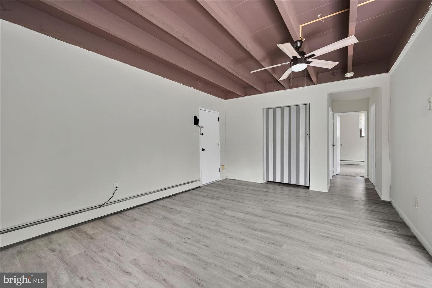 100 E Glenolden Ave # P12 photo 5