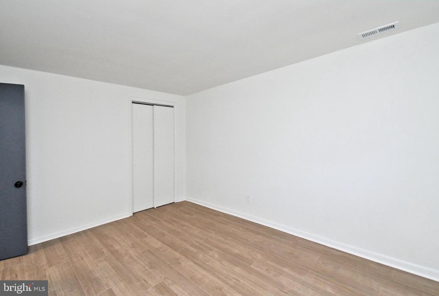412 Camelot Drive photo 39