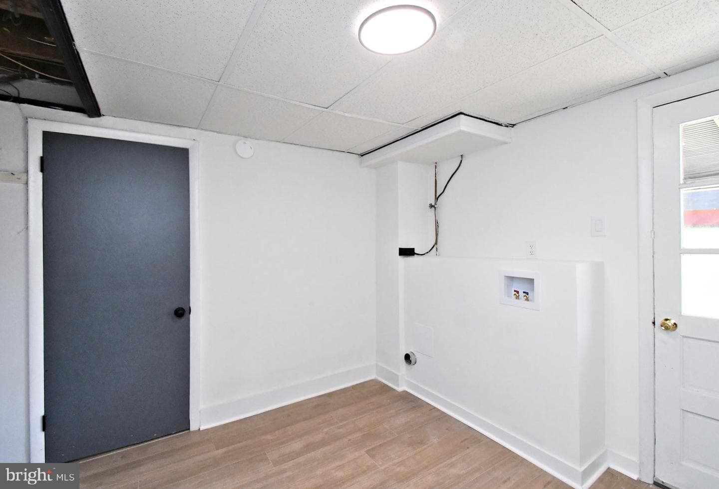 412 Camelot Drive photo 43