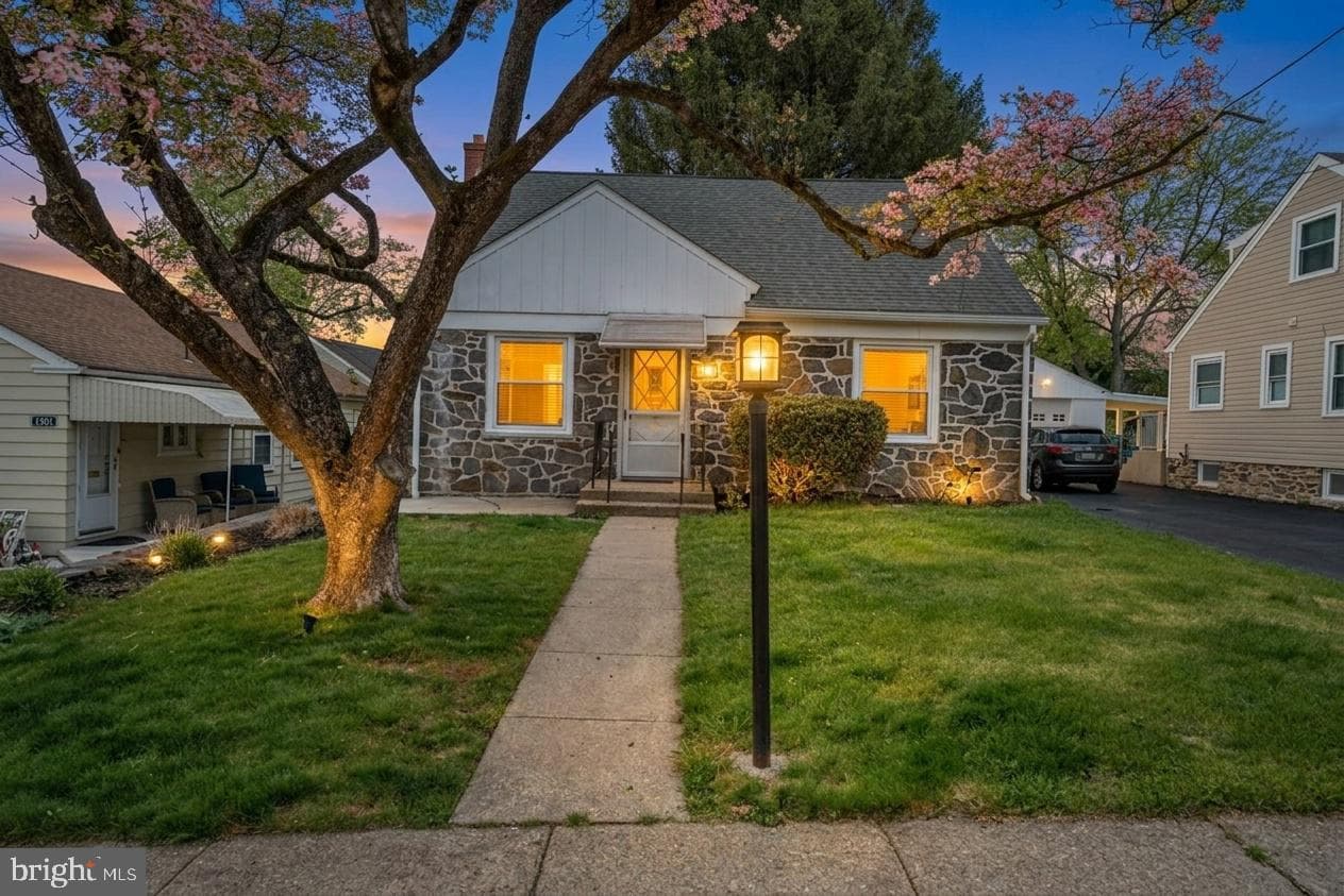 1305 Center Road, Drexel Hill