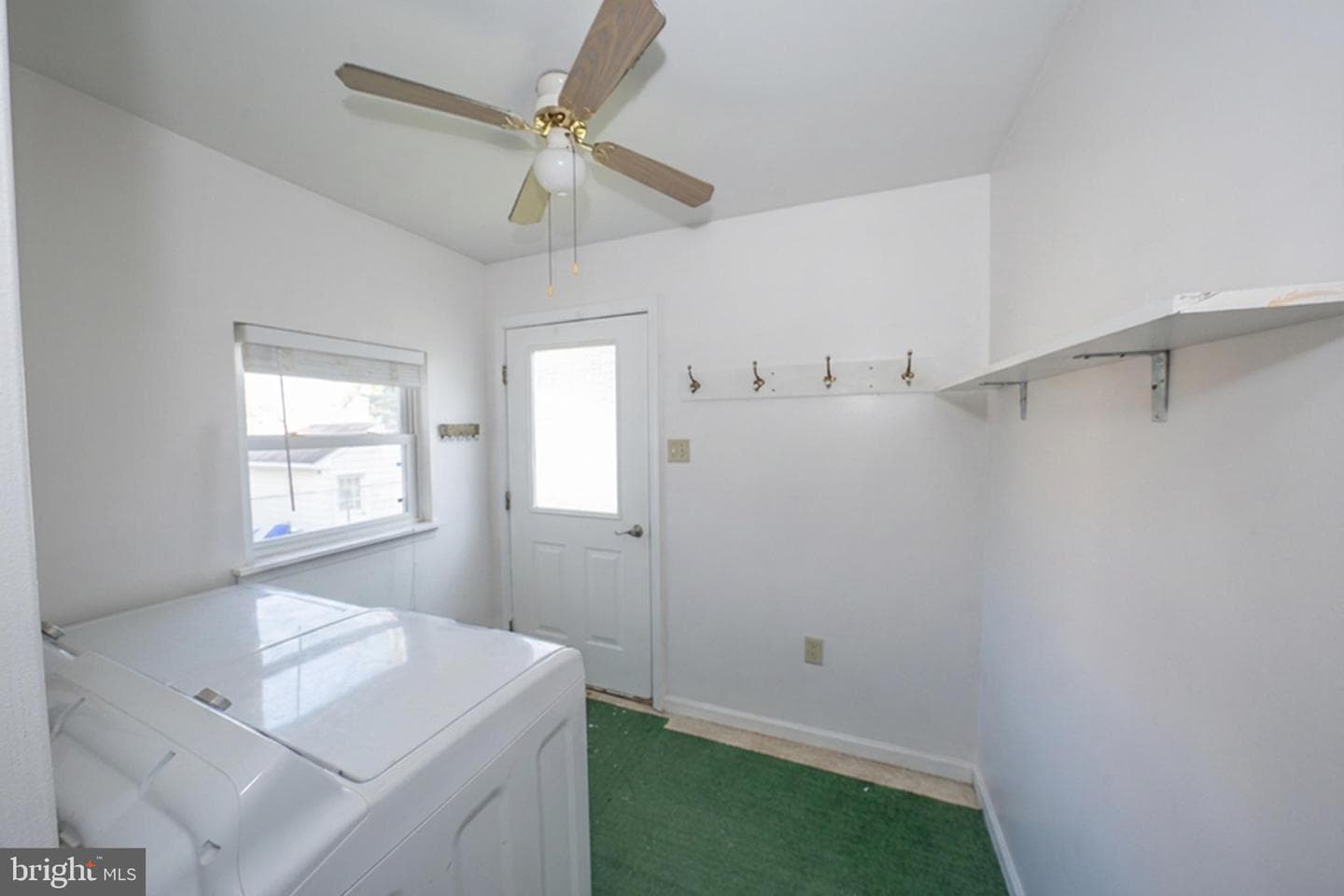 1305 Center Road photo 18