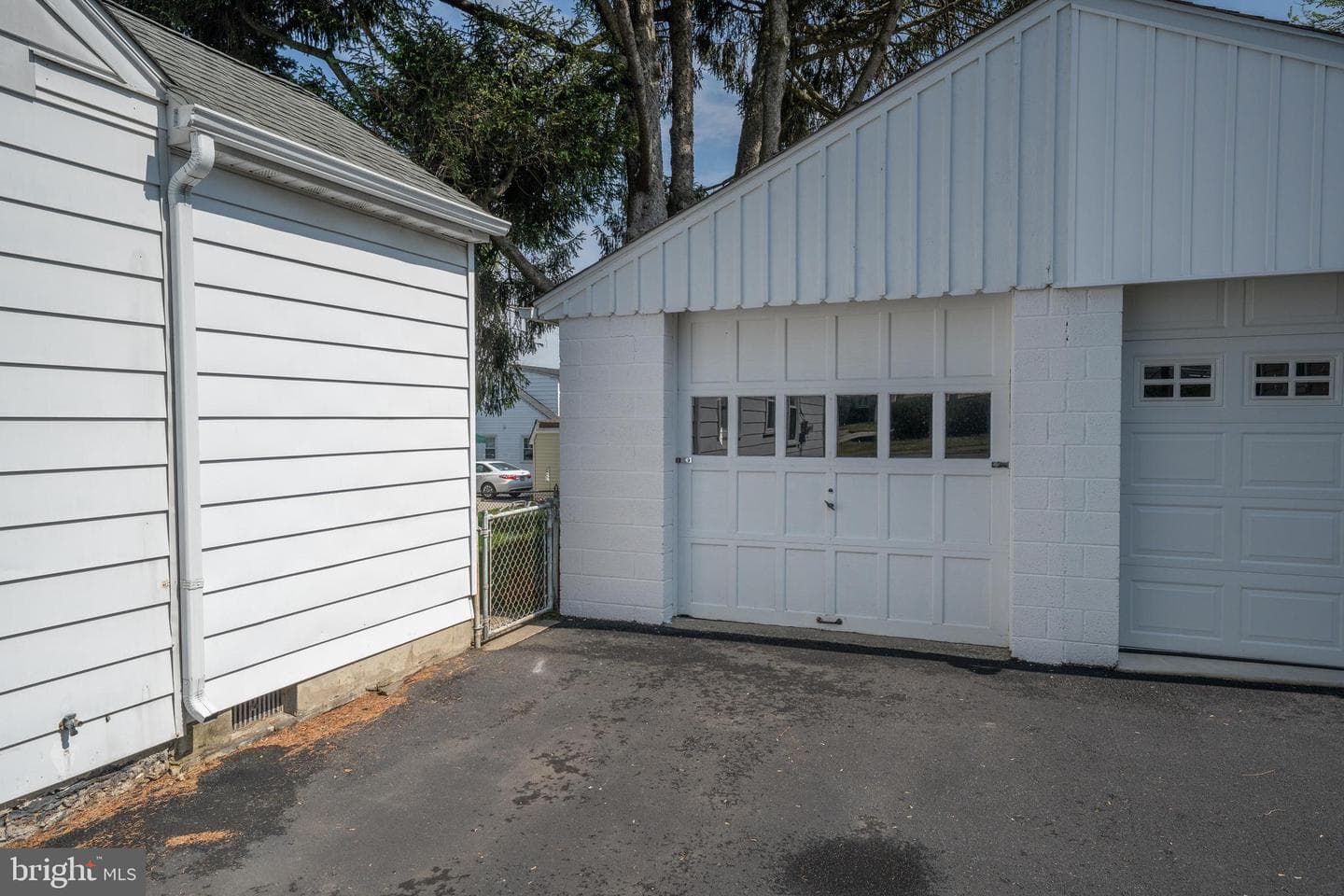1305 Center Road photo 33