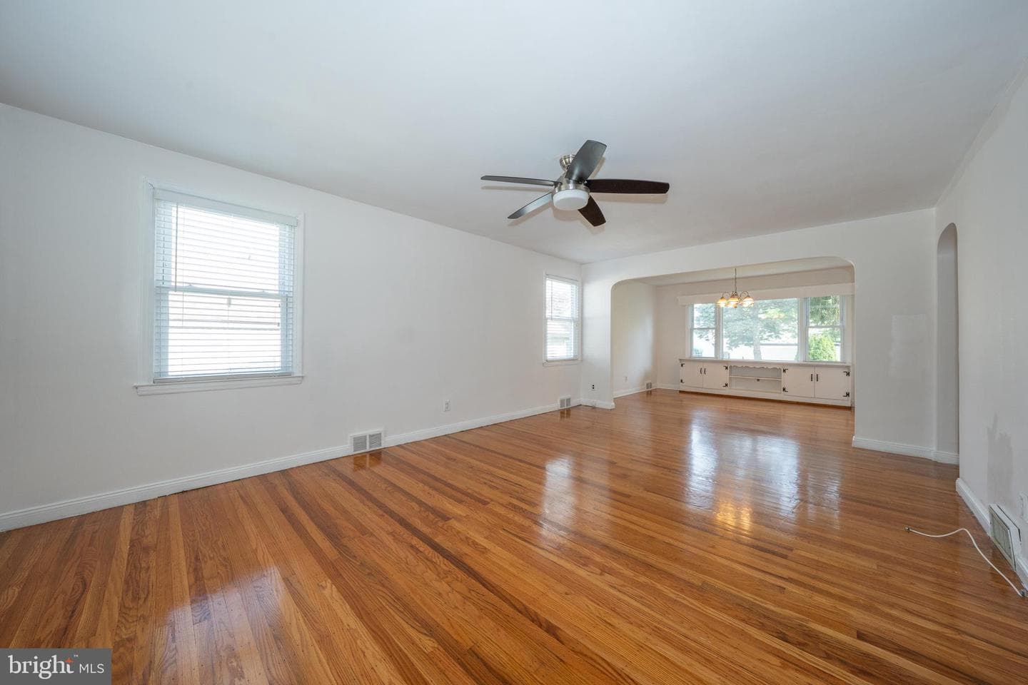 1305 Center Road photo 4