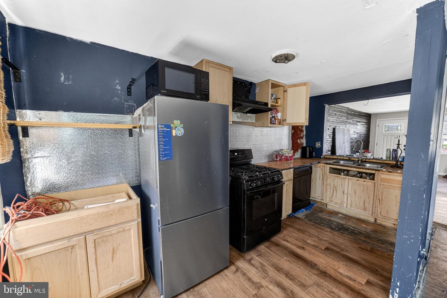 236 W Washington Avenue photo 8