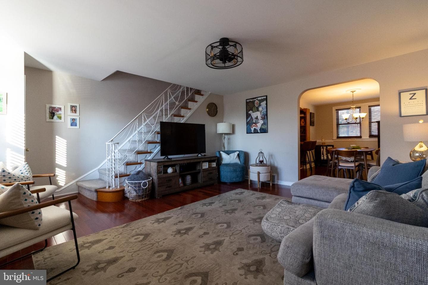 3858 Berkley Avenue photo 2
