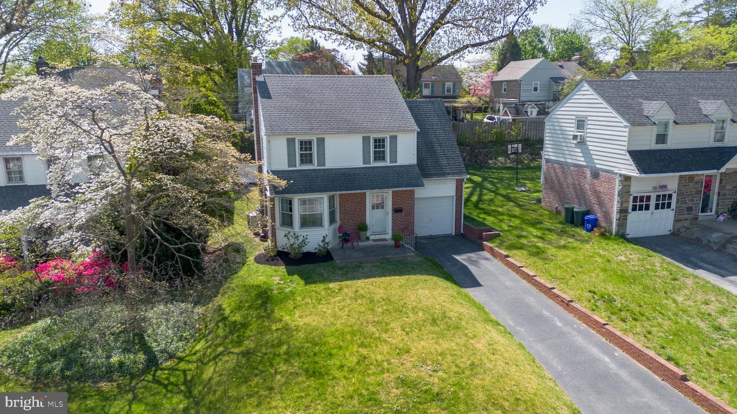 308 Canterbury Road photo 2