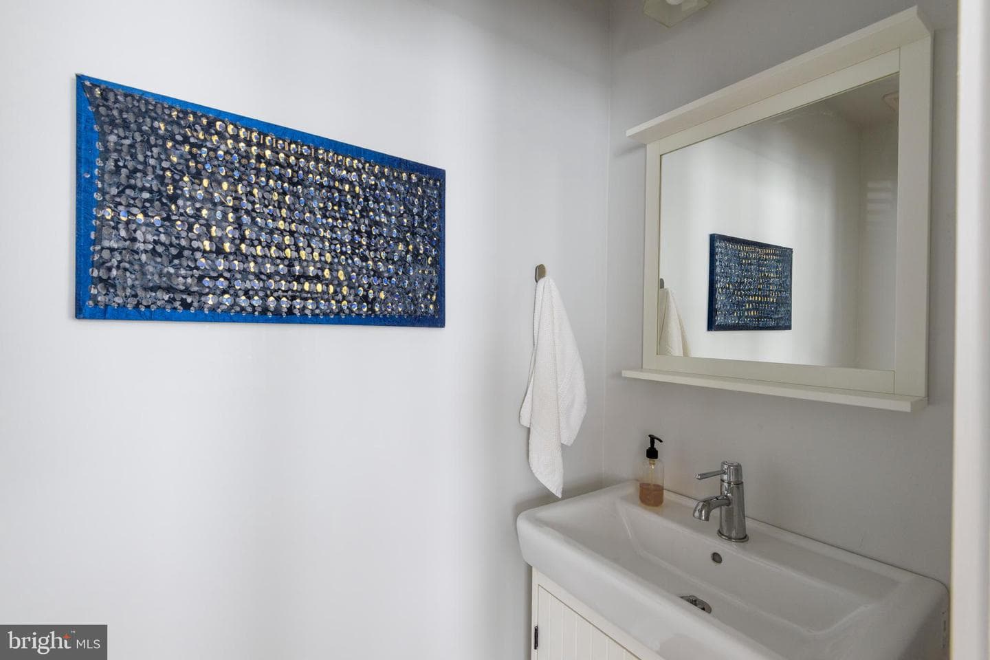 235 W Plumstead Avenue photo 18