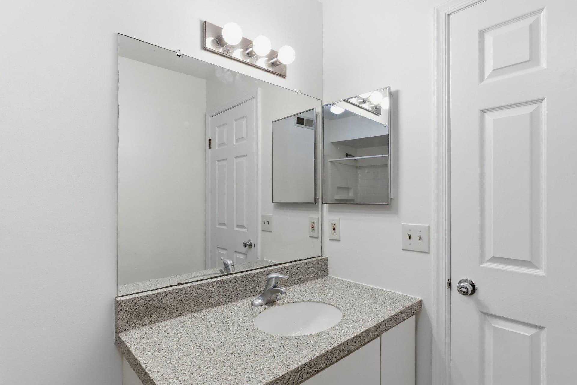 225 Windsor Court #225 photo 16