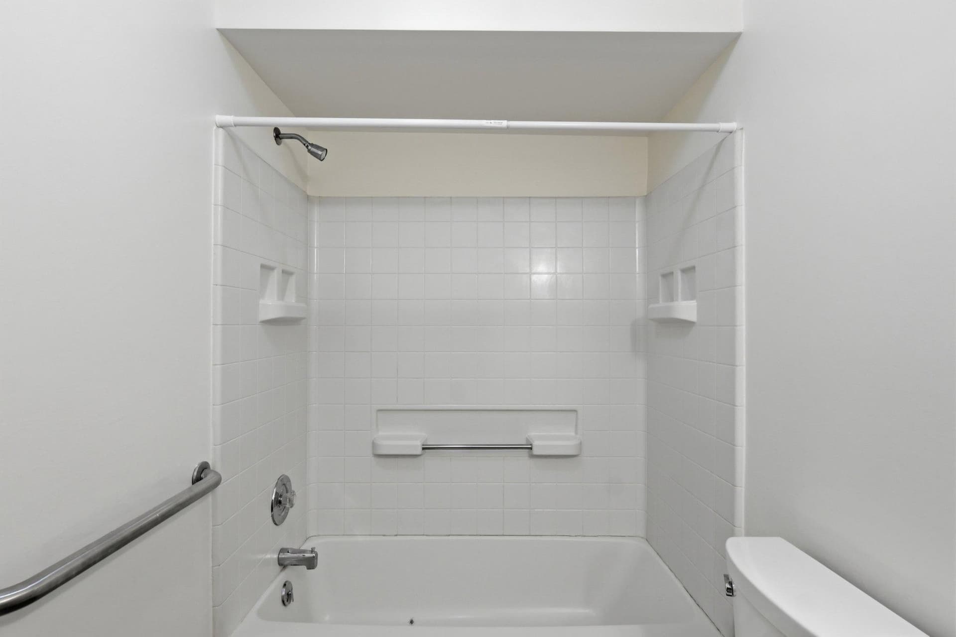 225 Windsor Court #225 photo 17