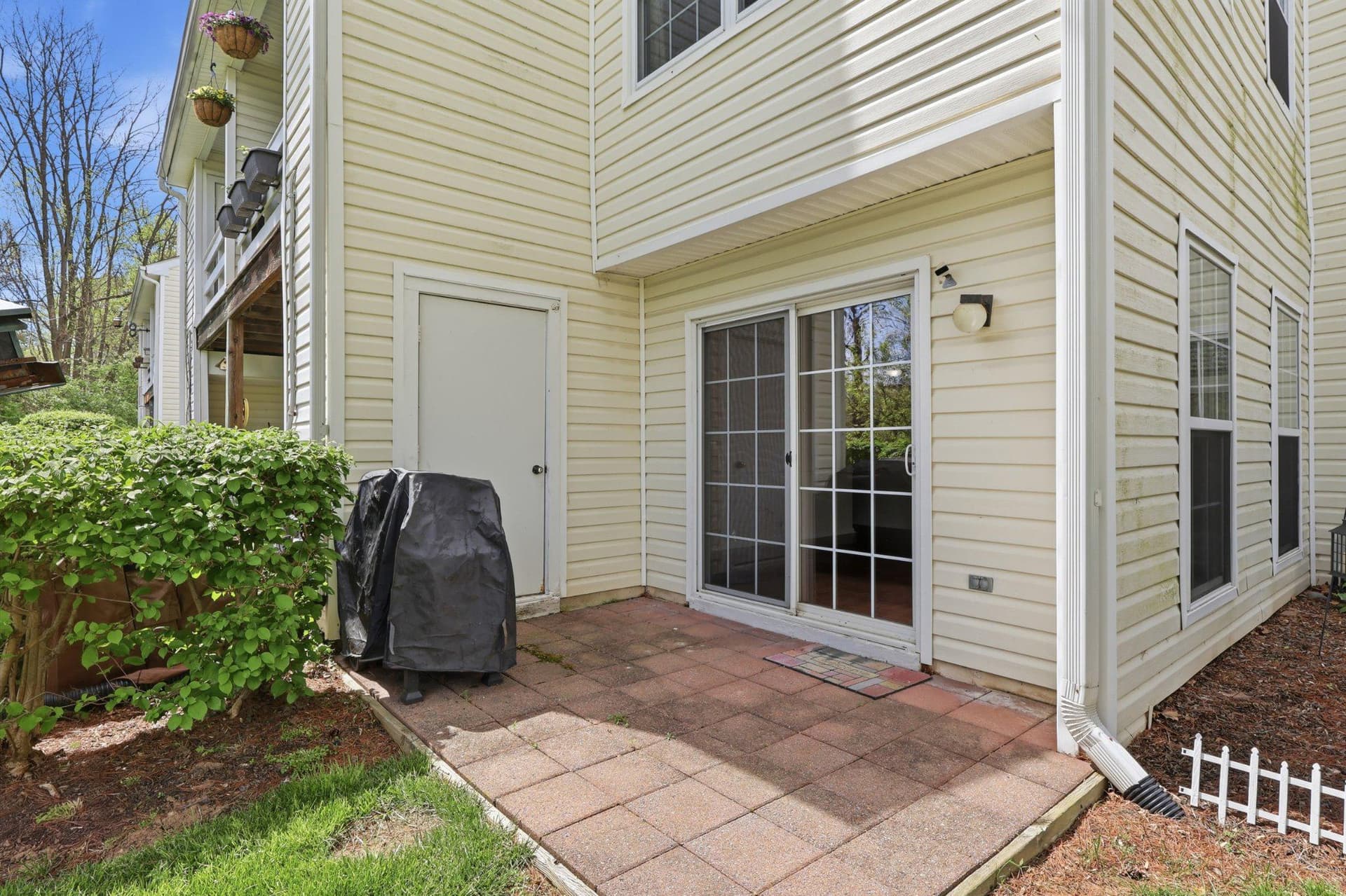 225 Windsor Court #225 photo 6
