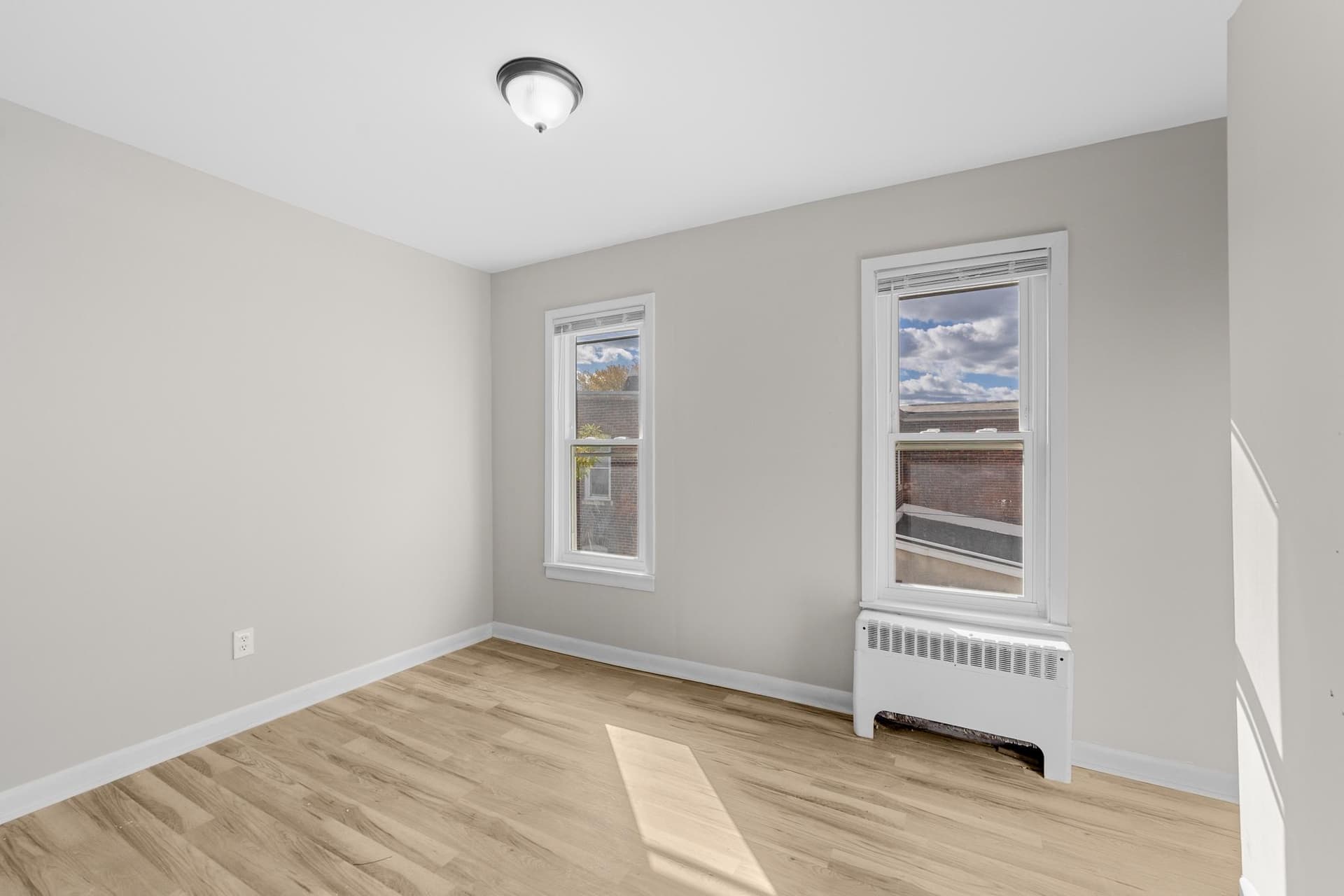 3320 W 3rd Street photo 23