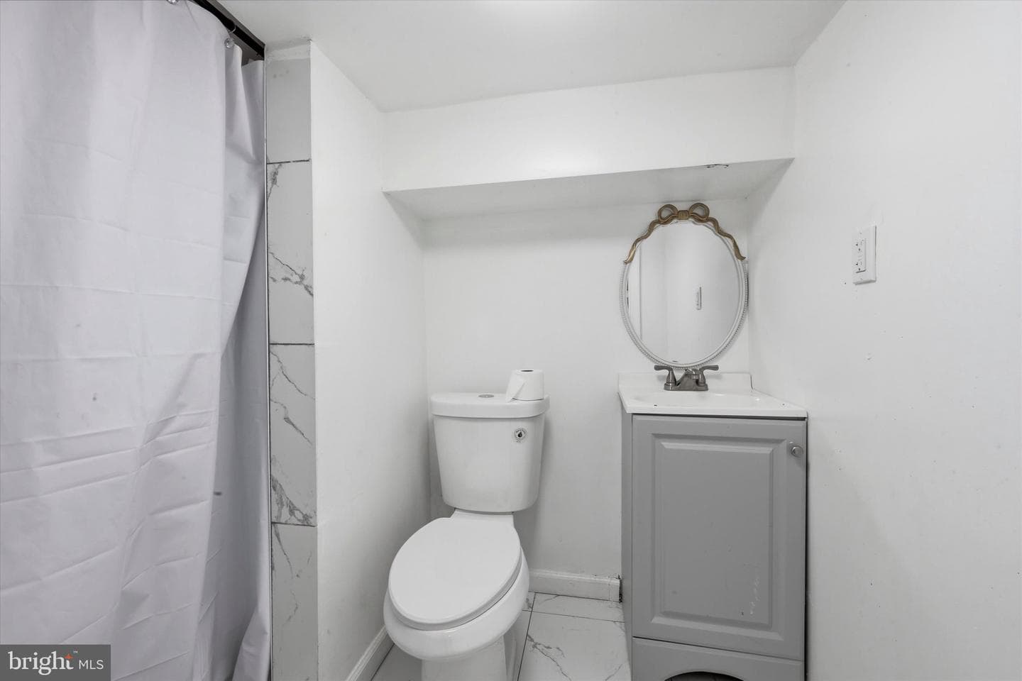 817 W 11th Street photo 12