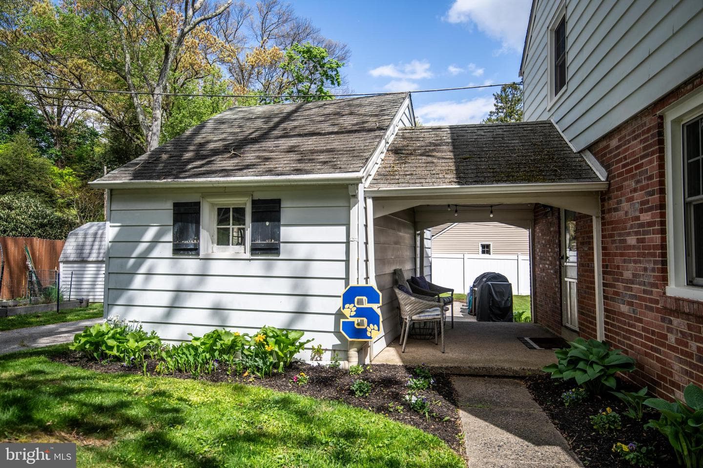 141 Cascade Road photo 2