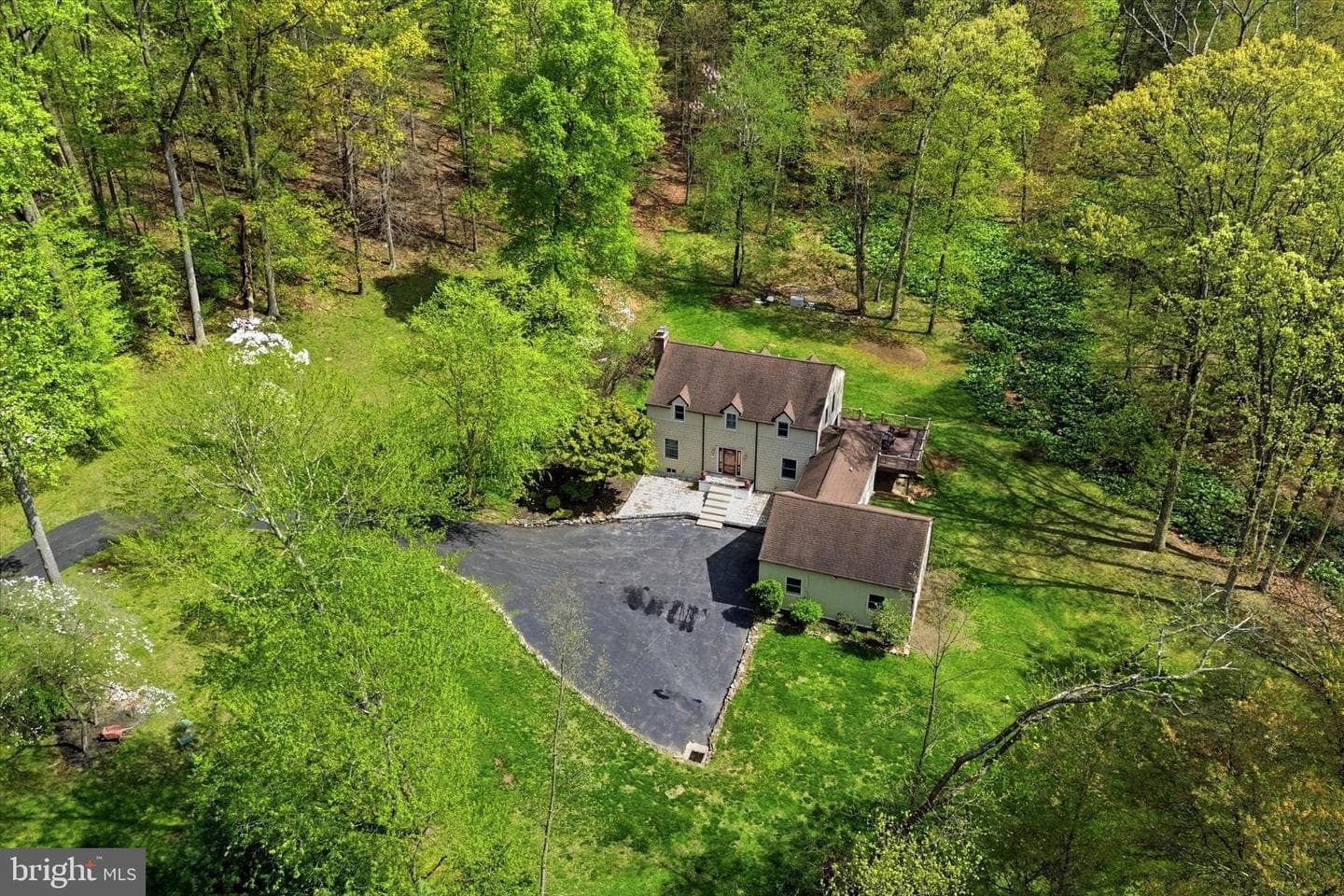 1010 Nicole Drive photo 4