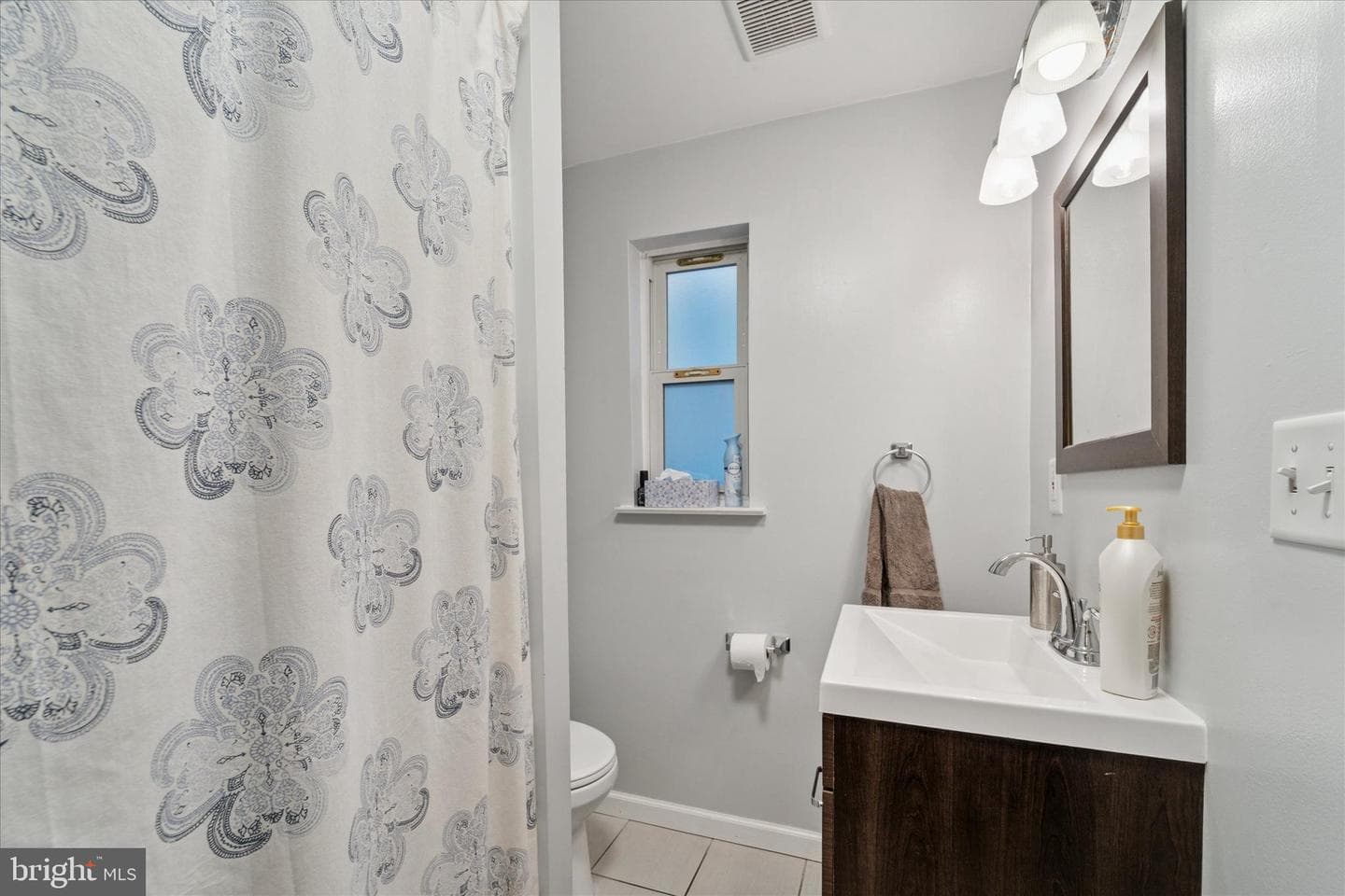 68 Florence Avenue photo 23