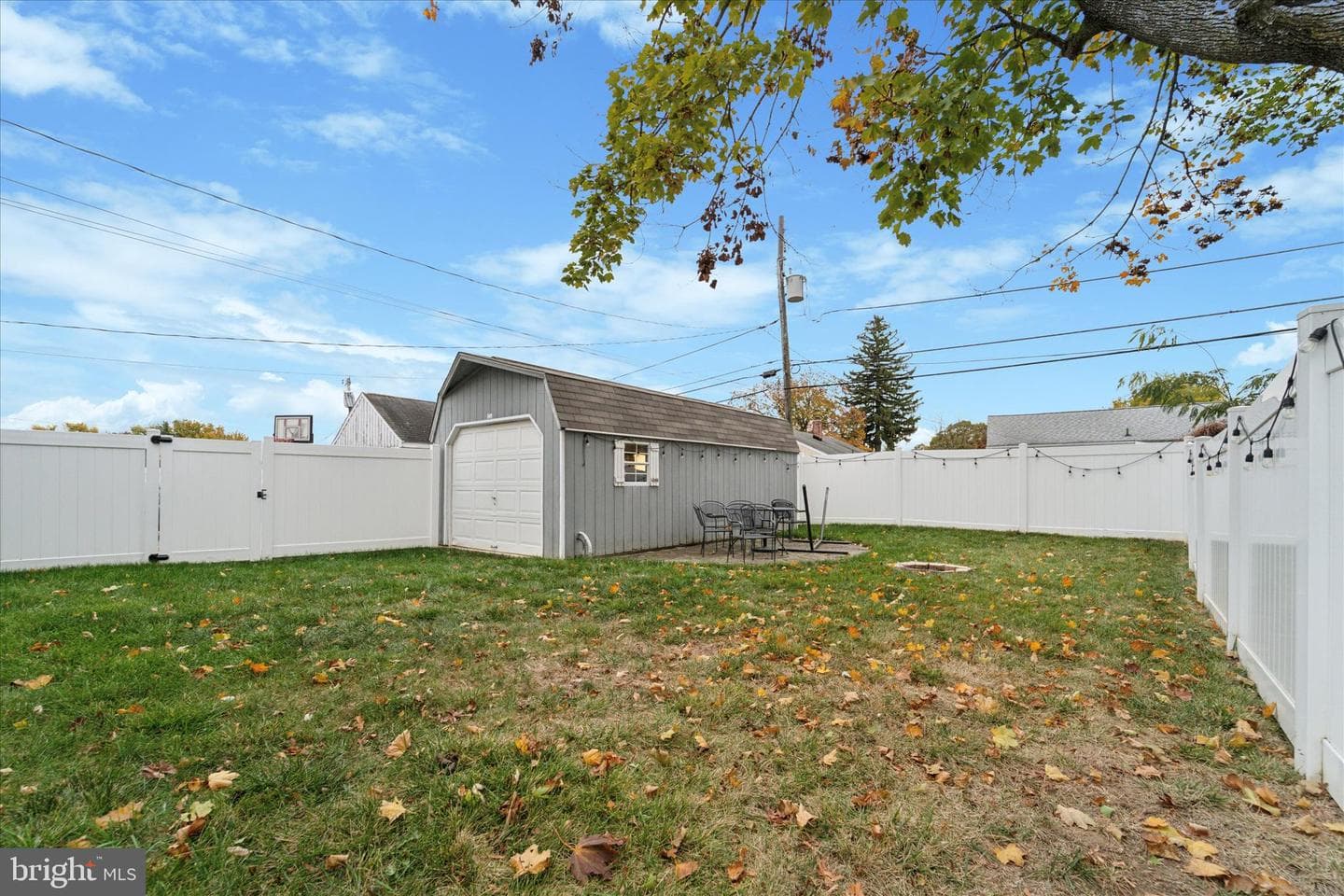 68 Florence Avenue photo 25