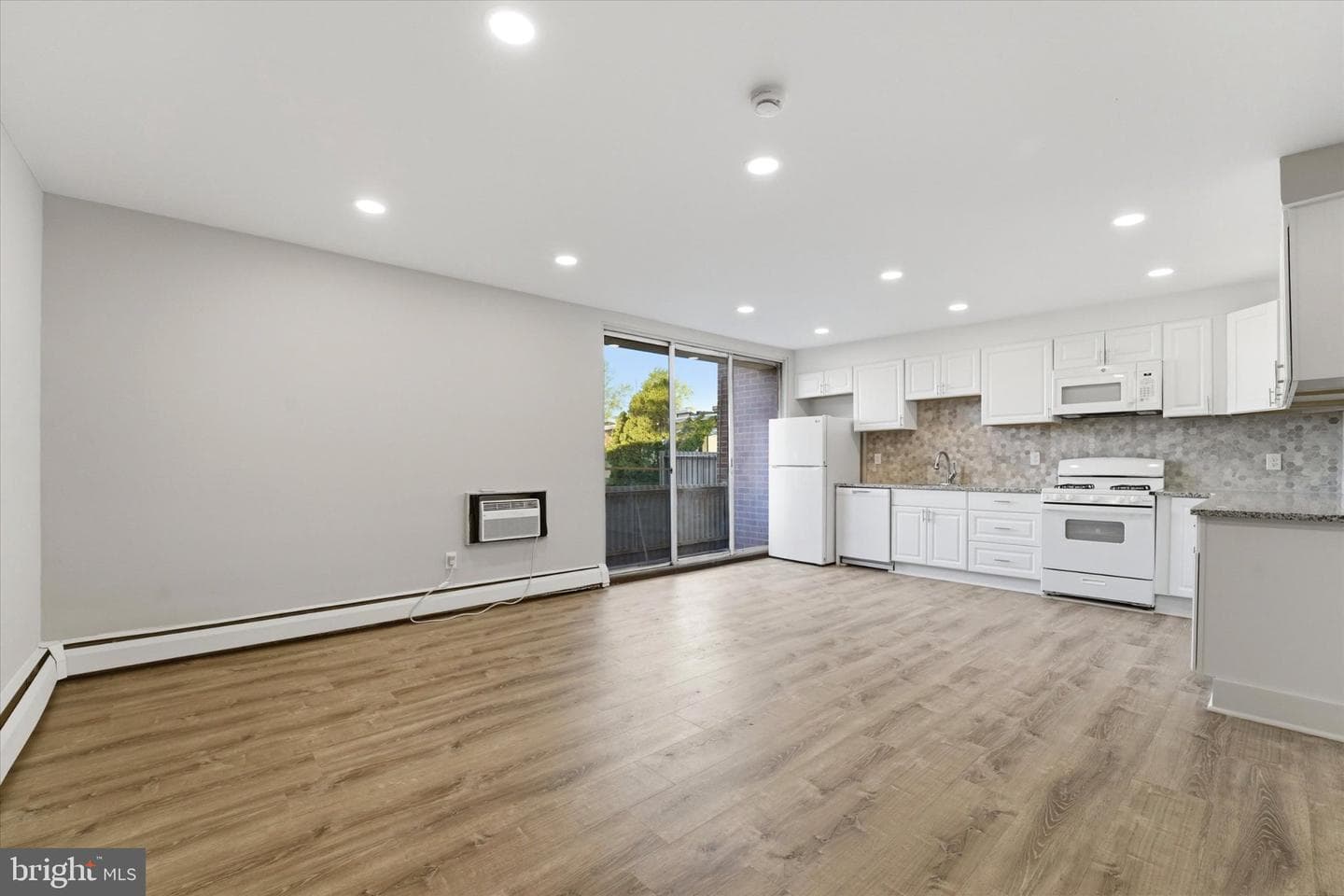 100 E Glenolden Avenue #r-10 photo 4