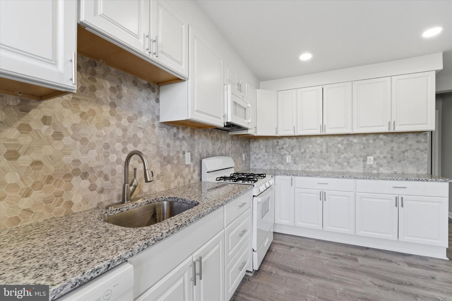 100 E Glenolden Avenue #r-10 photo 7
