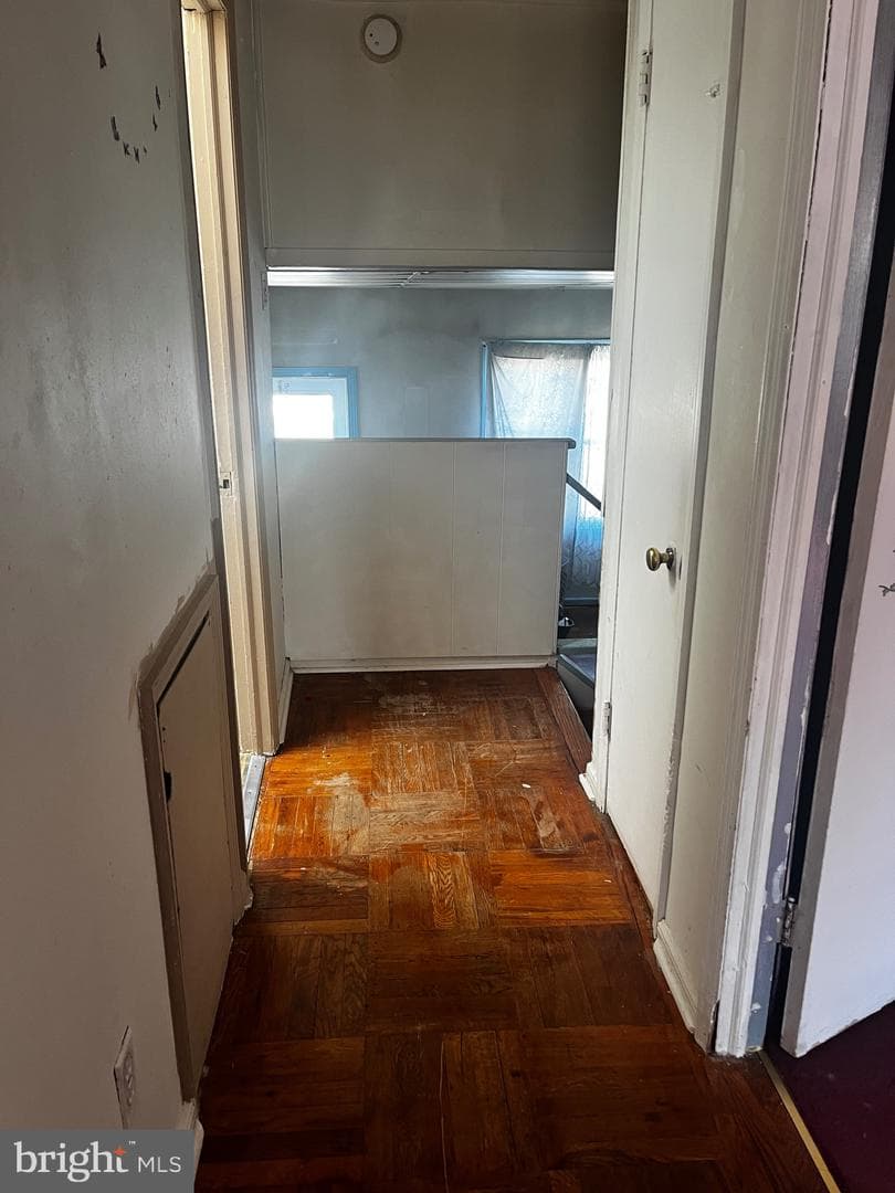 165 Ervin Avenue photo 9