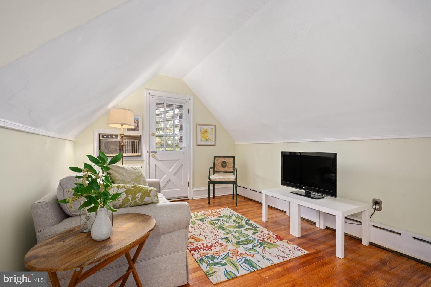 118 Montrose Avenue #c photo 10
