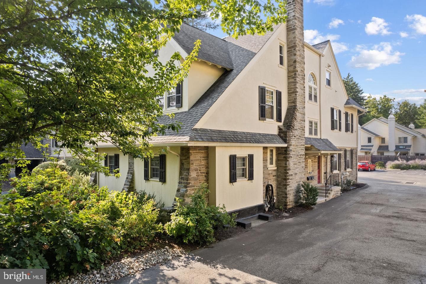 118 Montrose Avenue #c photo 19