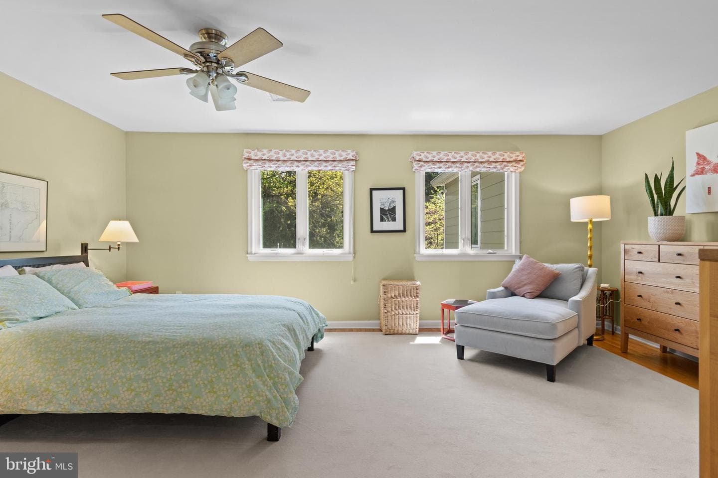 230 E Beechtree Lane photo 36