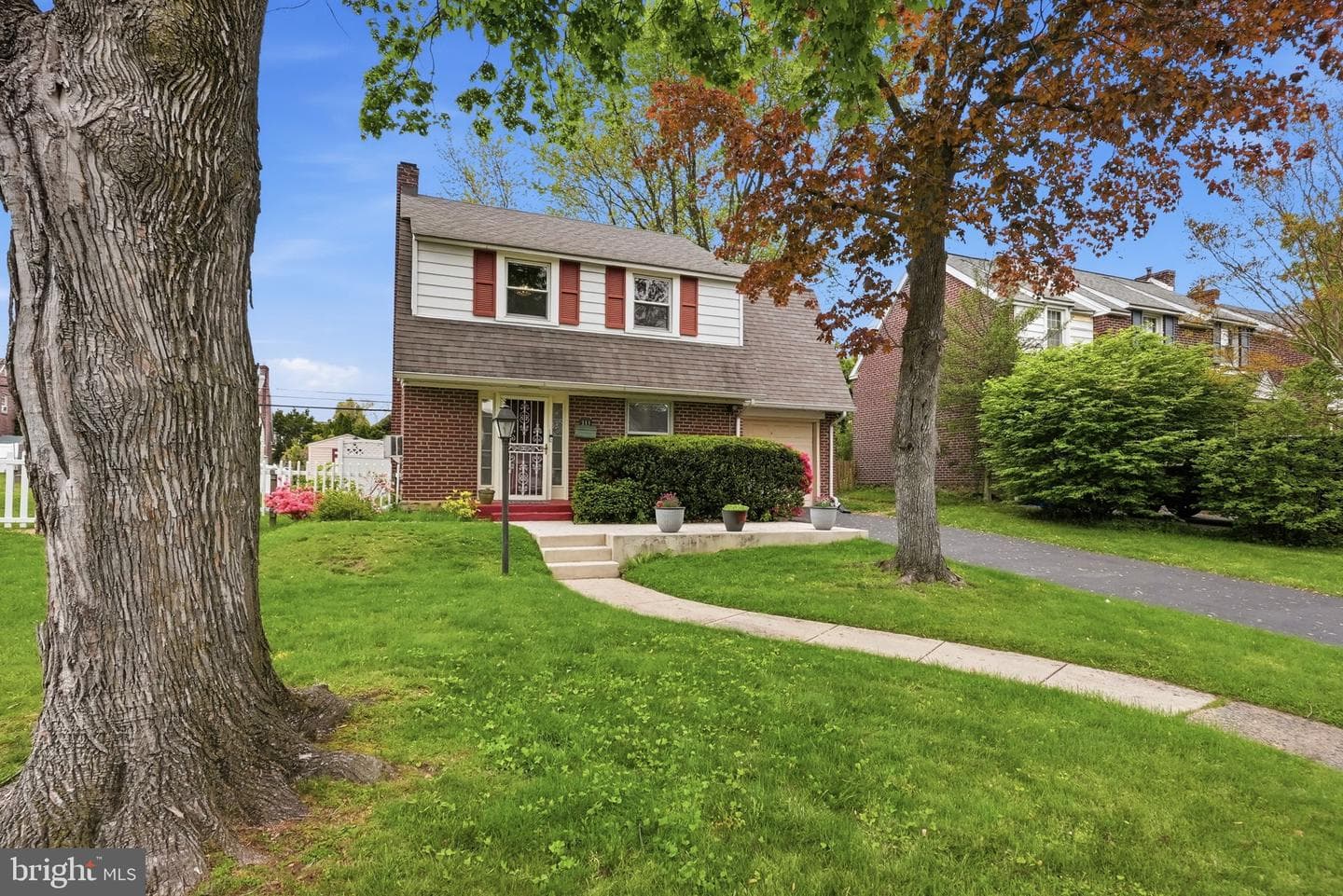 333 E Magnolia Avenue photo 2