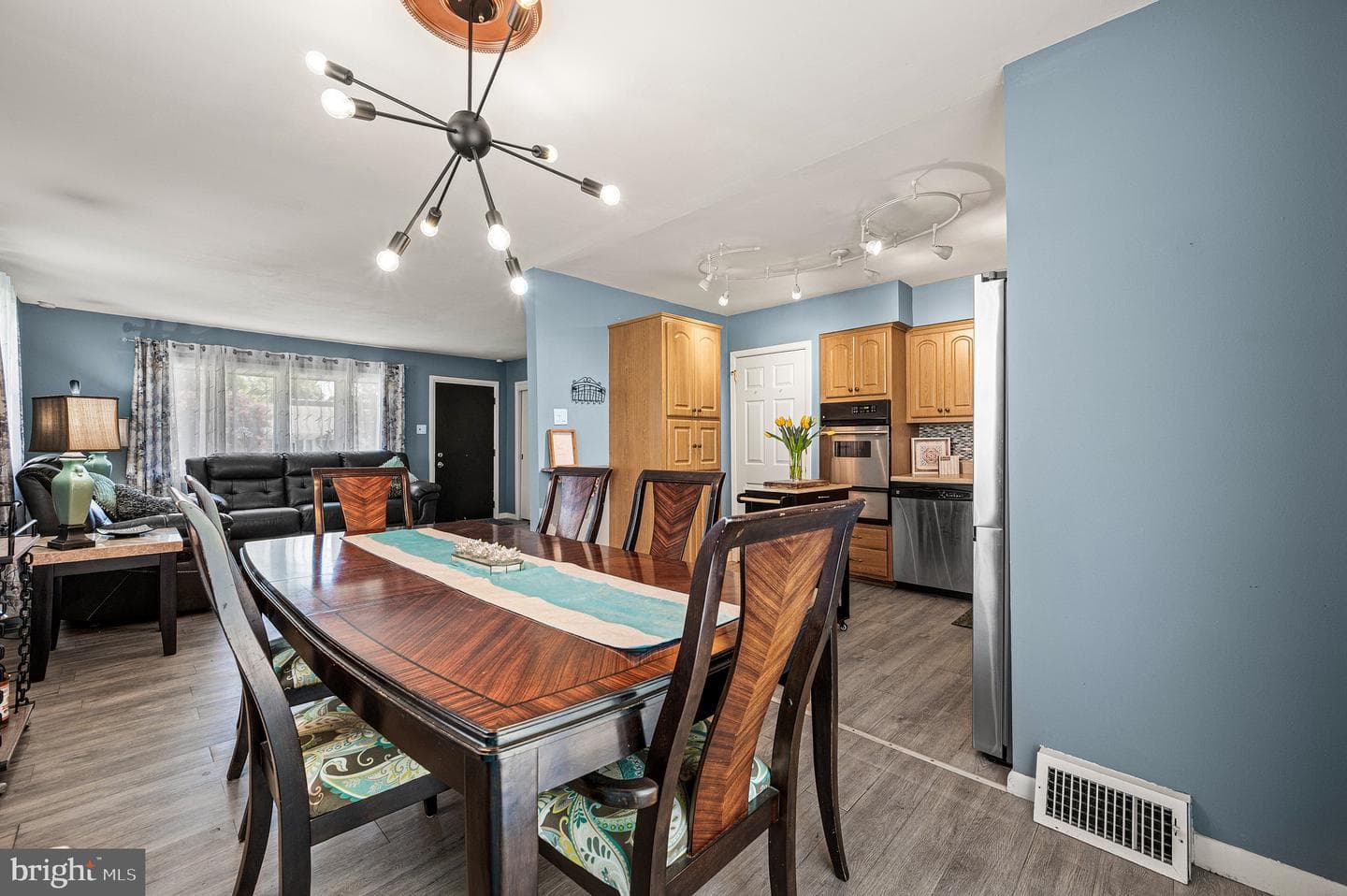 234 Talbot Drive photo 6