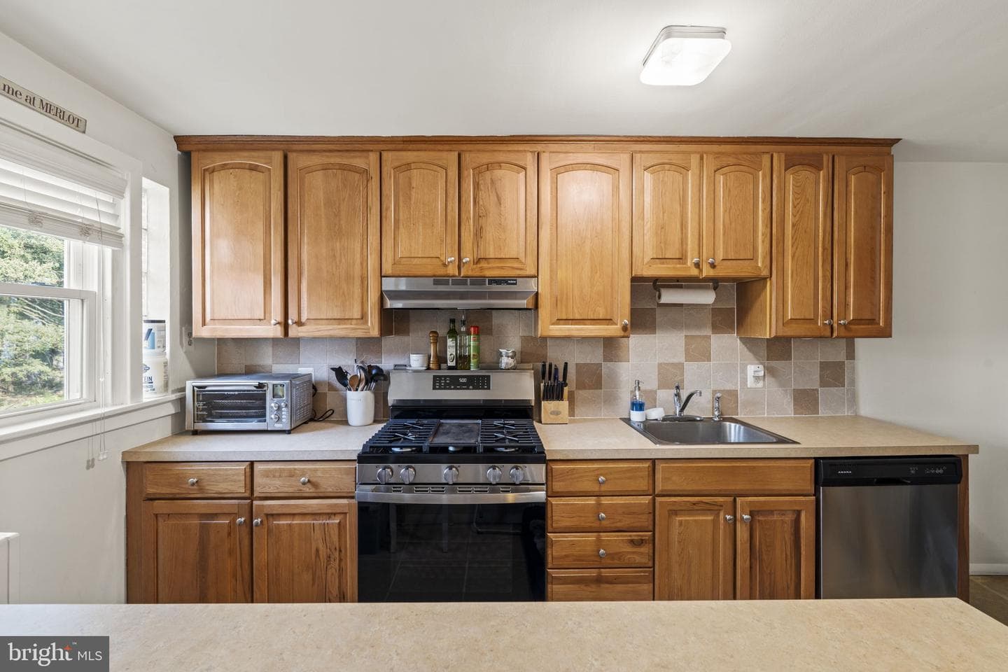 337 Abbey Terrace photo 6