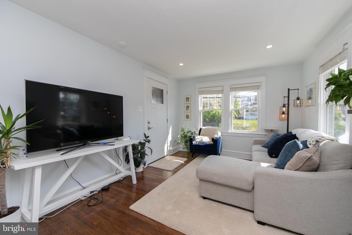 1028 N Providence Road photo 11