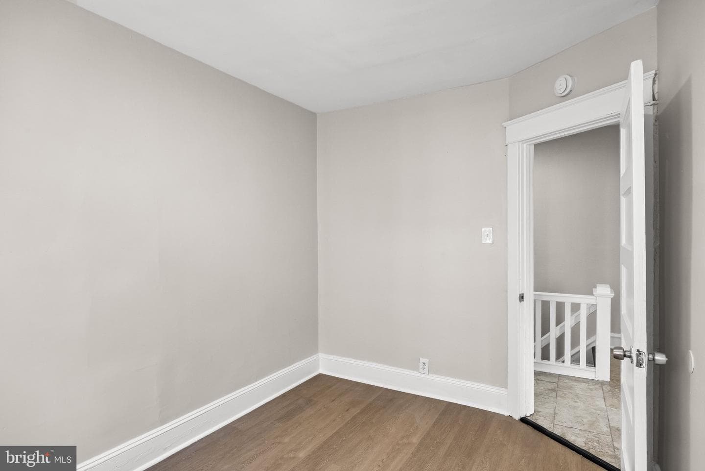 109 E 24th Street photo 23