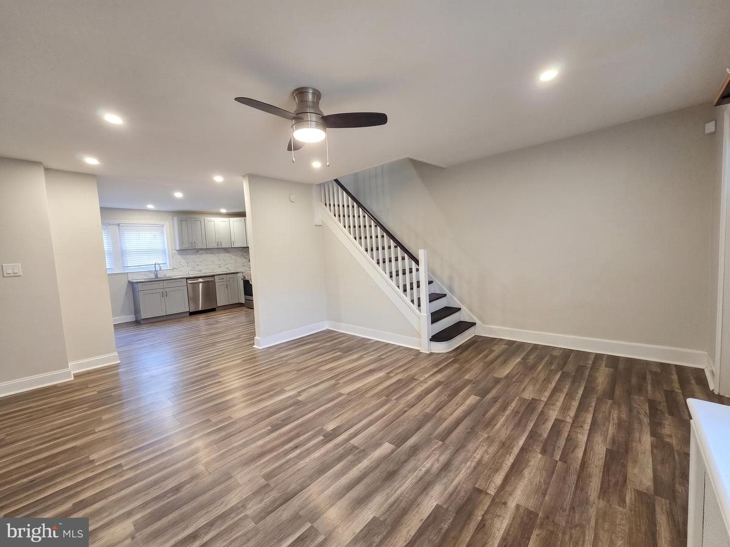 1026 Hansen photo 6