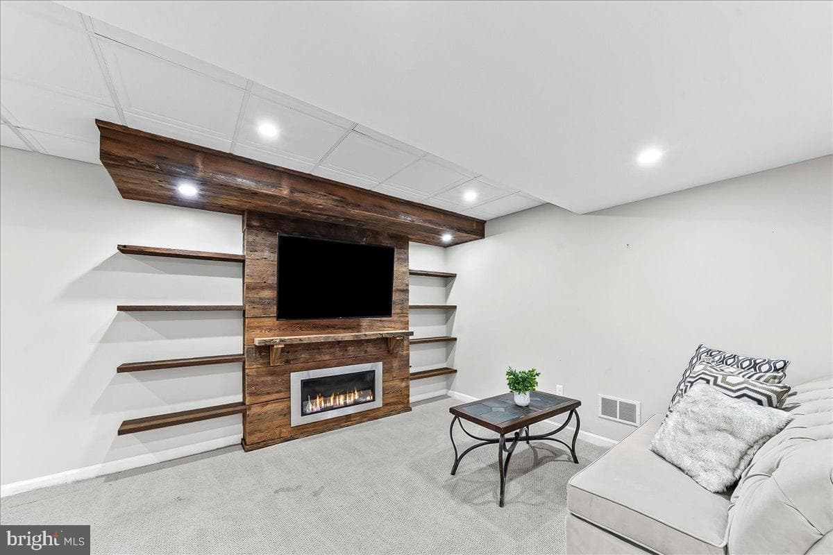 252 Highland Avenue photo 27