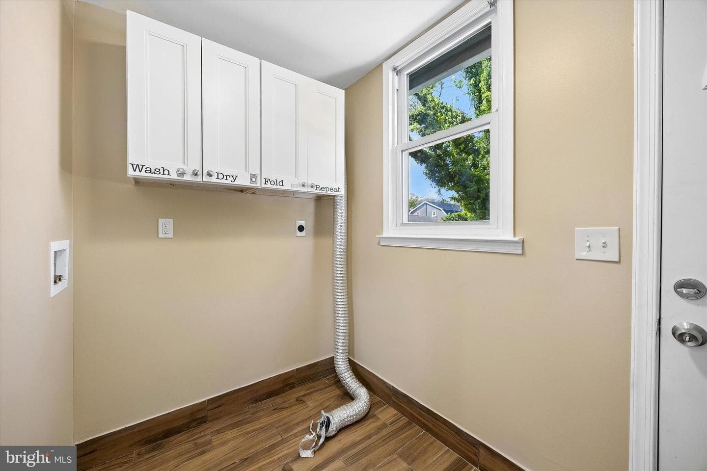 524 Orchard Avenue photo 11