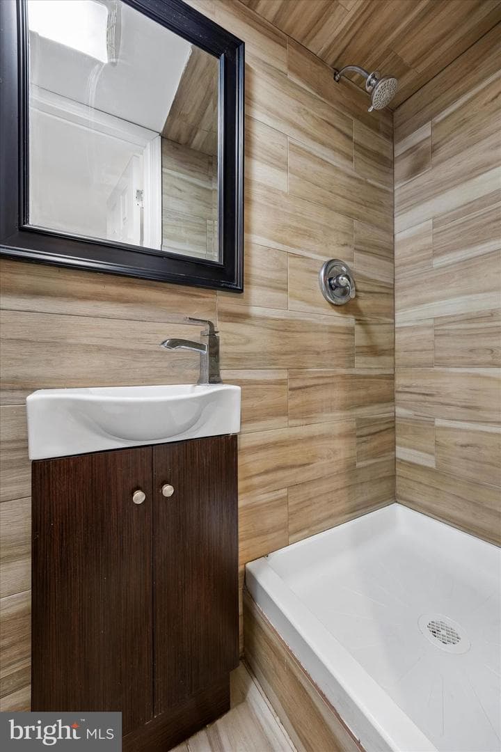 524 Orchard Avenue photo 21
