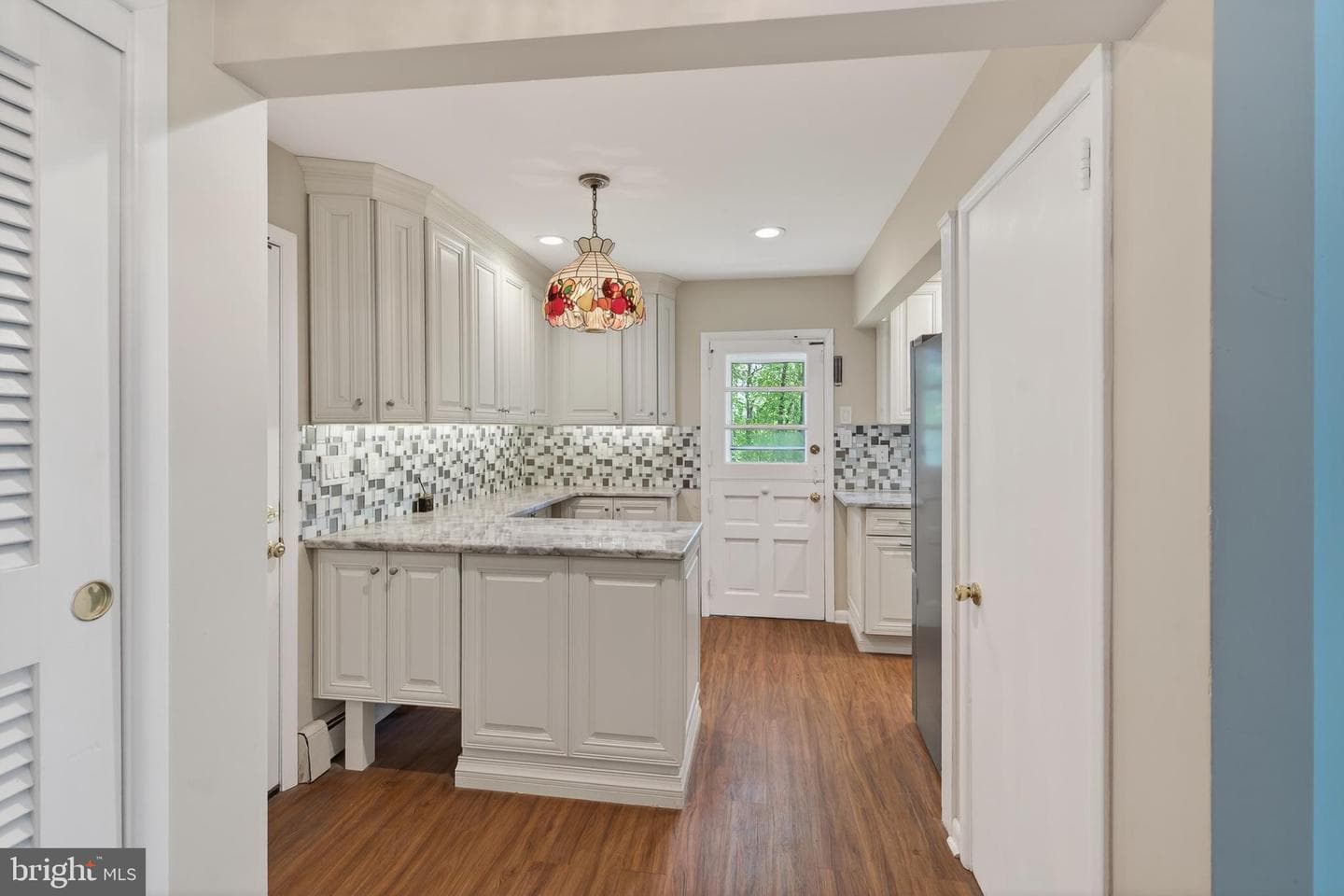 454 Kirk Lane photo 14