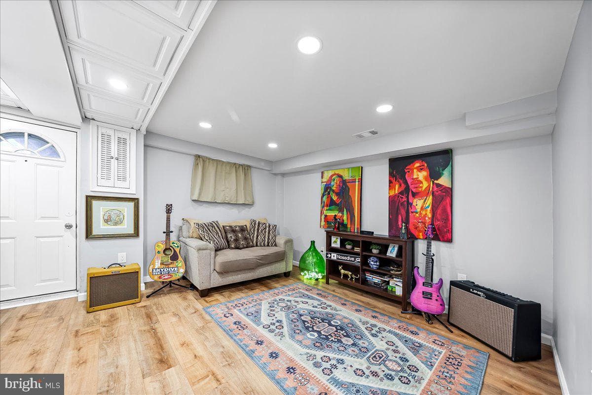 1139 Tremont Drive photo 17