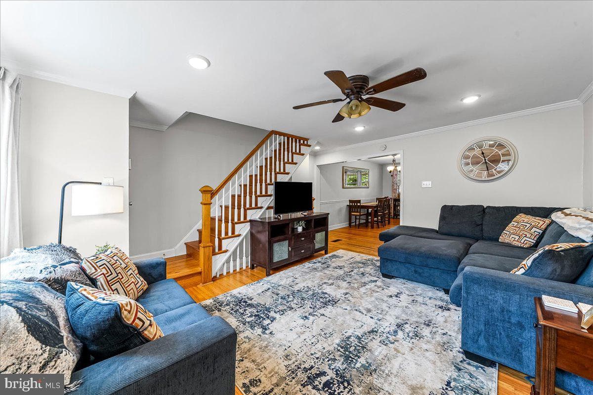 1139 Tremont Drive photo 2