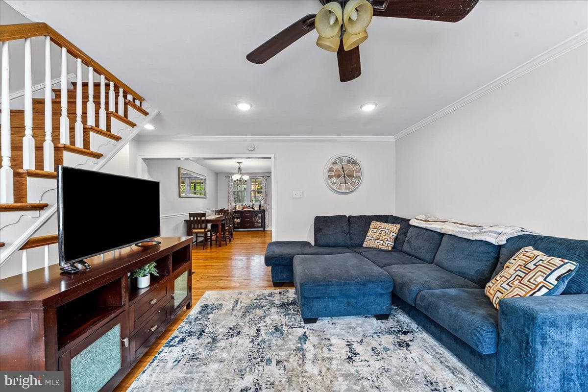 1139 Tremont Drive photo 3