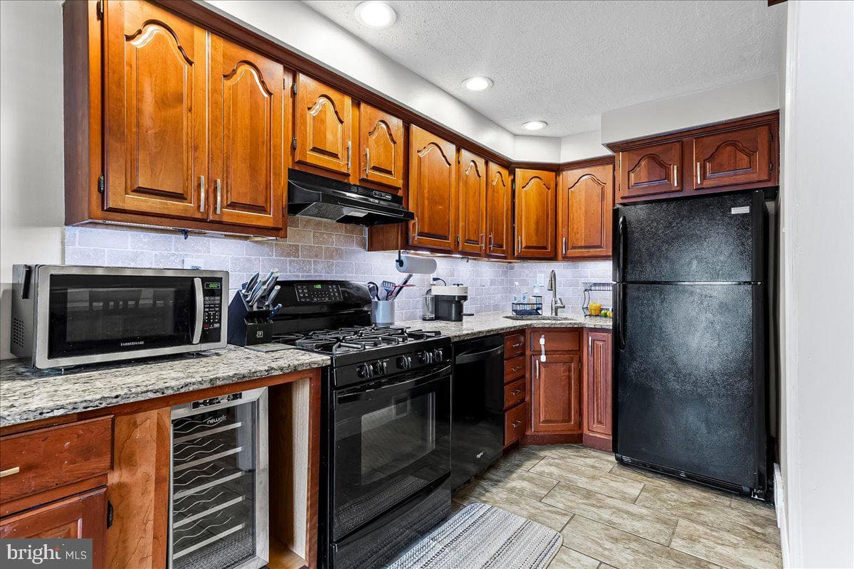 1139 Tremont Drive photo 6
