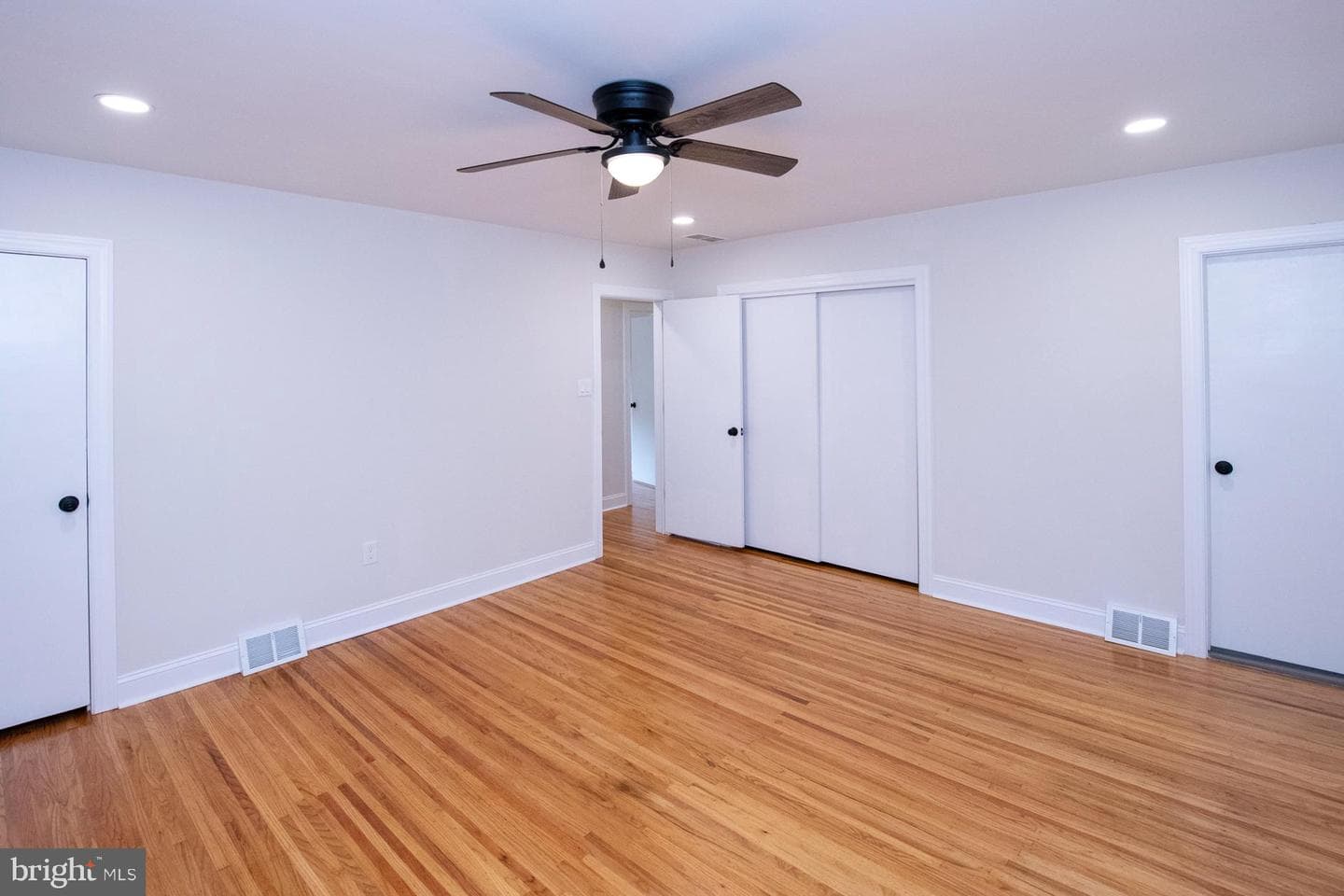 413 Ellis Road photo 25