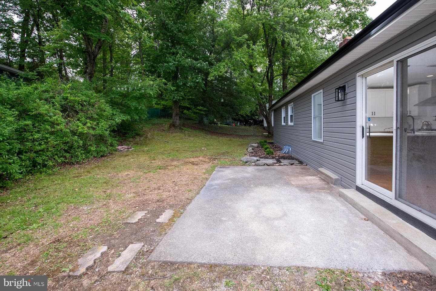 413 Ellis Road photo 38