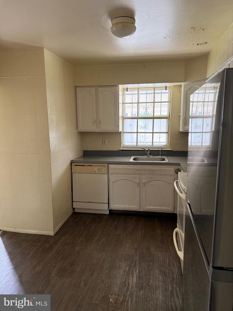 1530 Clifton Avenue photo 4