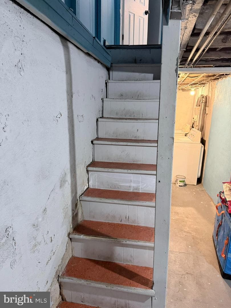 180 Park Place photo 21