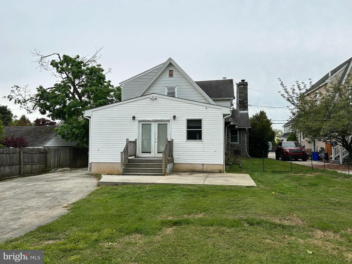 2003 Oakmont Avenue photo 3