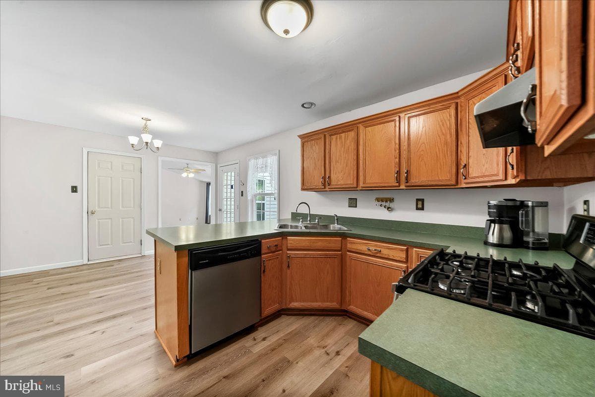 3174 William Road photo 12