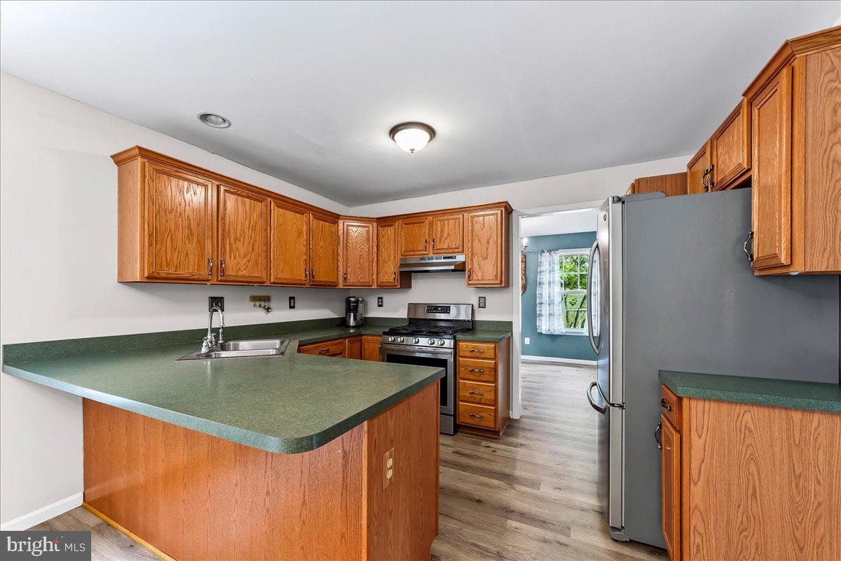 3174 William Road photo 14
