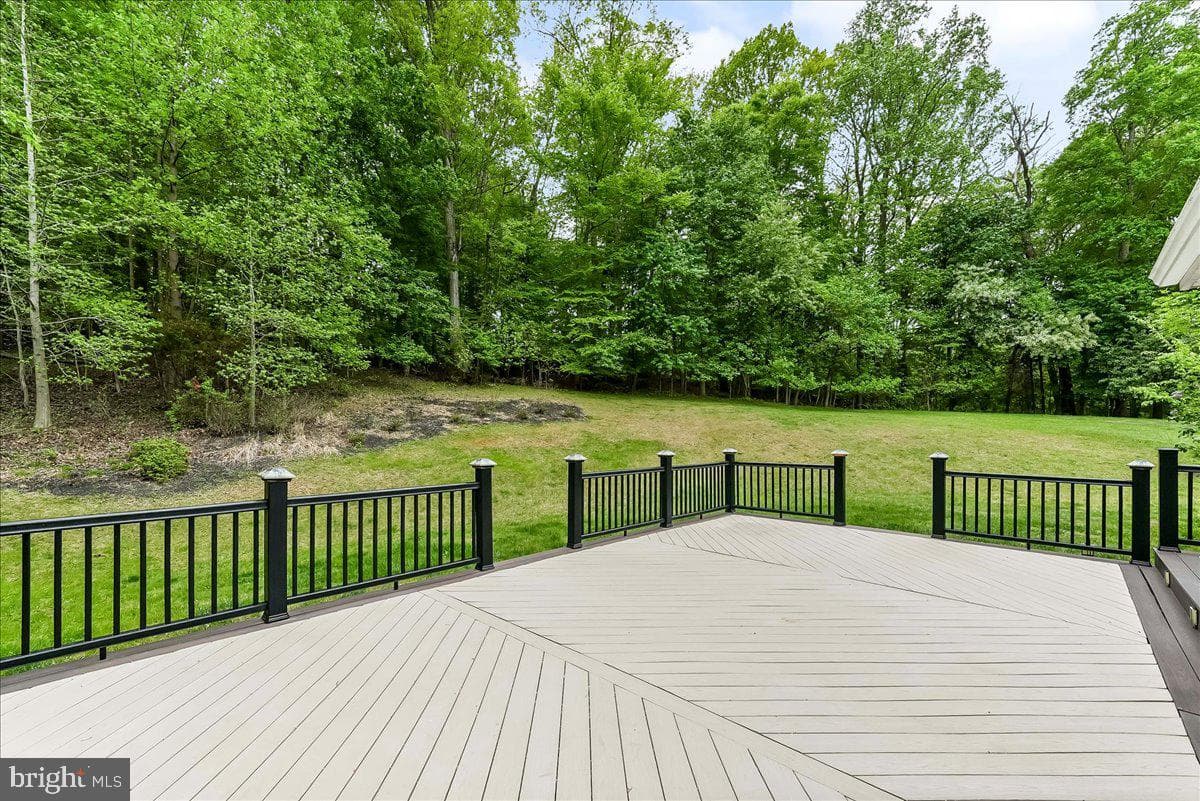 3174 William Road photo 20