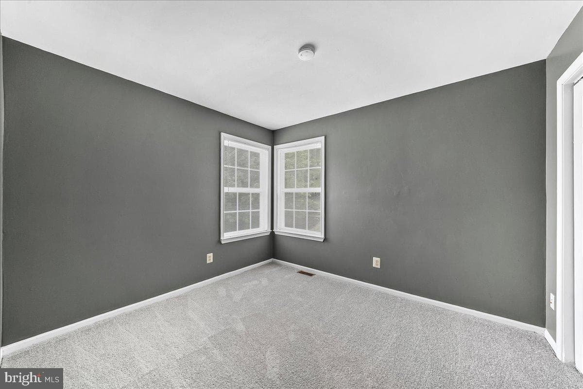 3174 William Road photo 29